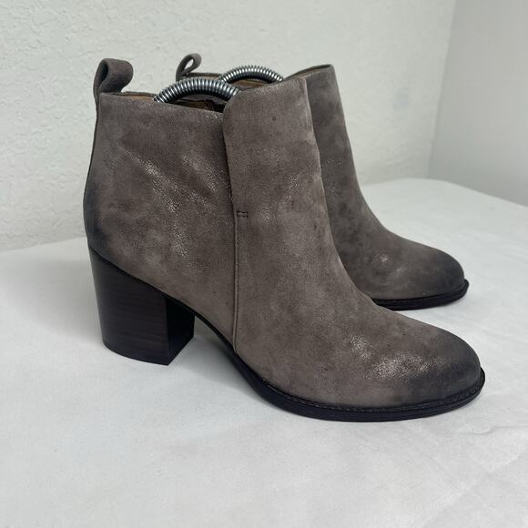 Sofft Shoes - Sofft Booties grey leather distressed Size 9 M block heel, winter, fall, cowgirl
